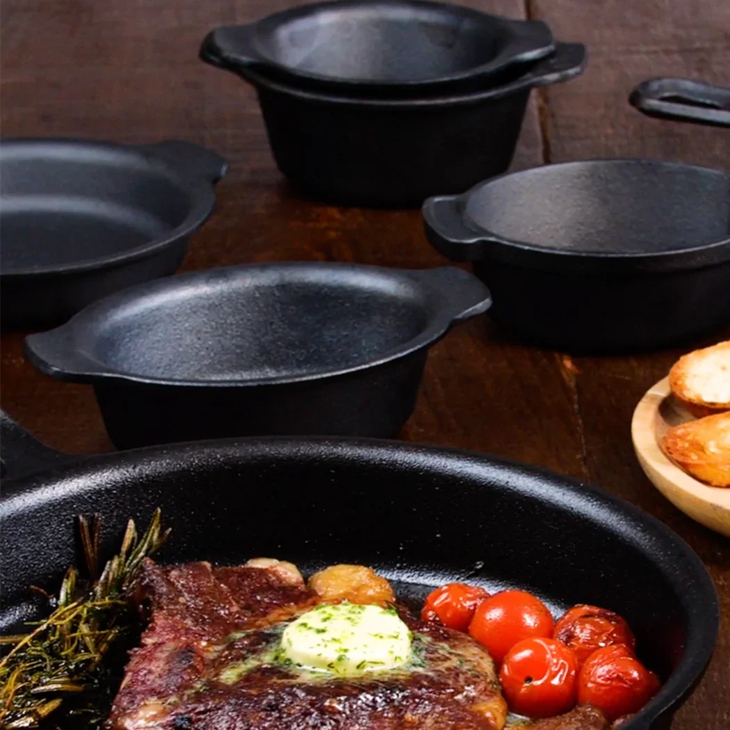 Thermalloy 6", 12.5 oz Cast Iron Mini Modern Oval | 573761