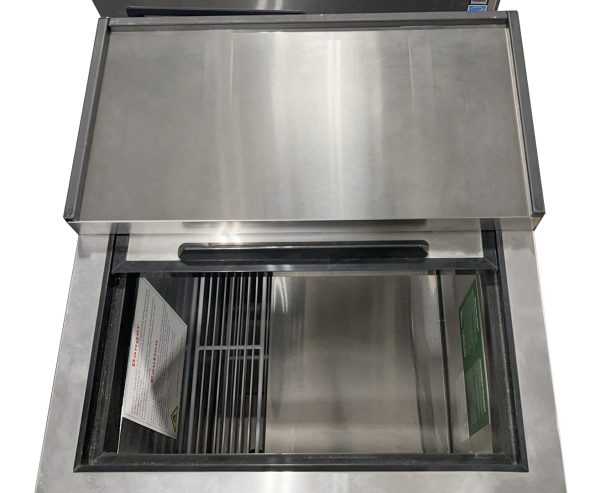 Atosa MBGF24GR Glass Froster with Slide Top and 5 cu. ft Capacity