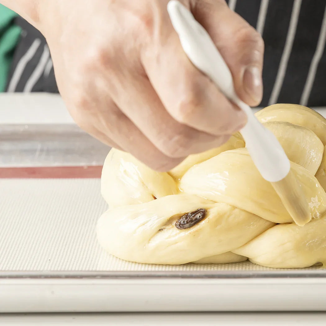 Browne 1" Plastic Handle Round Pastry Brush |  61300-1