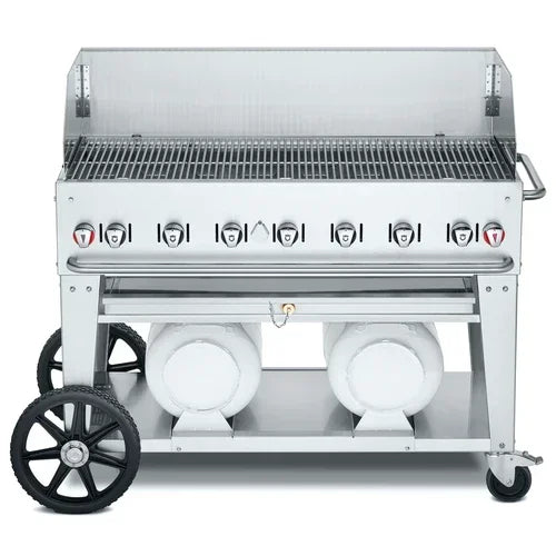 CROWN VERITY CV-CCB-48WGP features LP gas, 7 burners, and 30 in wind guard