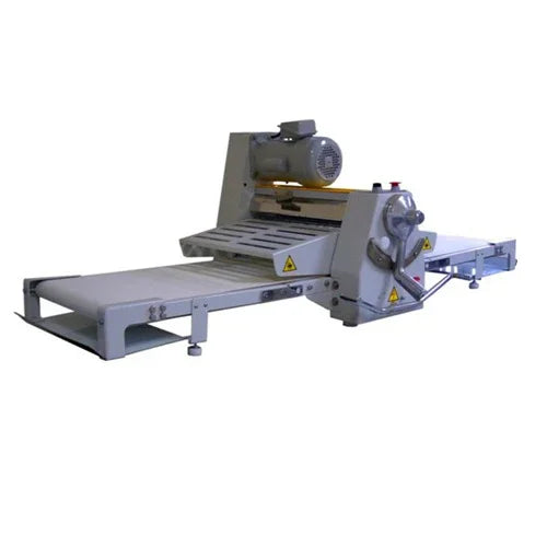 BAKEMAX BMCRS01 dough sheeter with conveyor size 17 in x 67 in