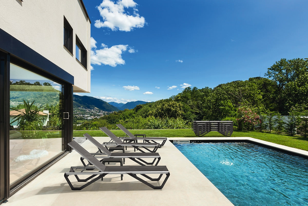 Wave Sun Lounger